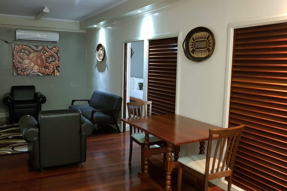 Apartment, 3 Bedrooms, Non Smoking | Living room | Flat-screen TV