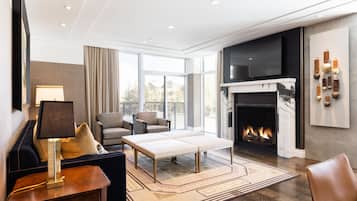 Hochwertige Bettwaren, Daunenbettdecken, Pillowtop-Betten, Minibar