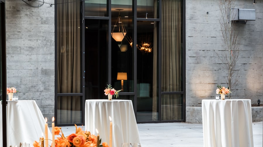 Goldener Hirsch, Auberge Collection