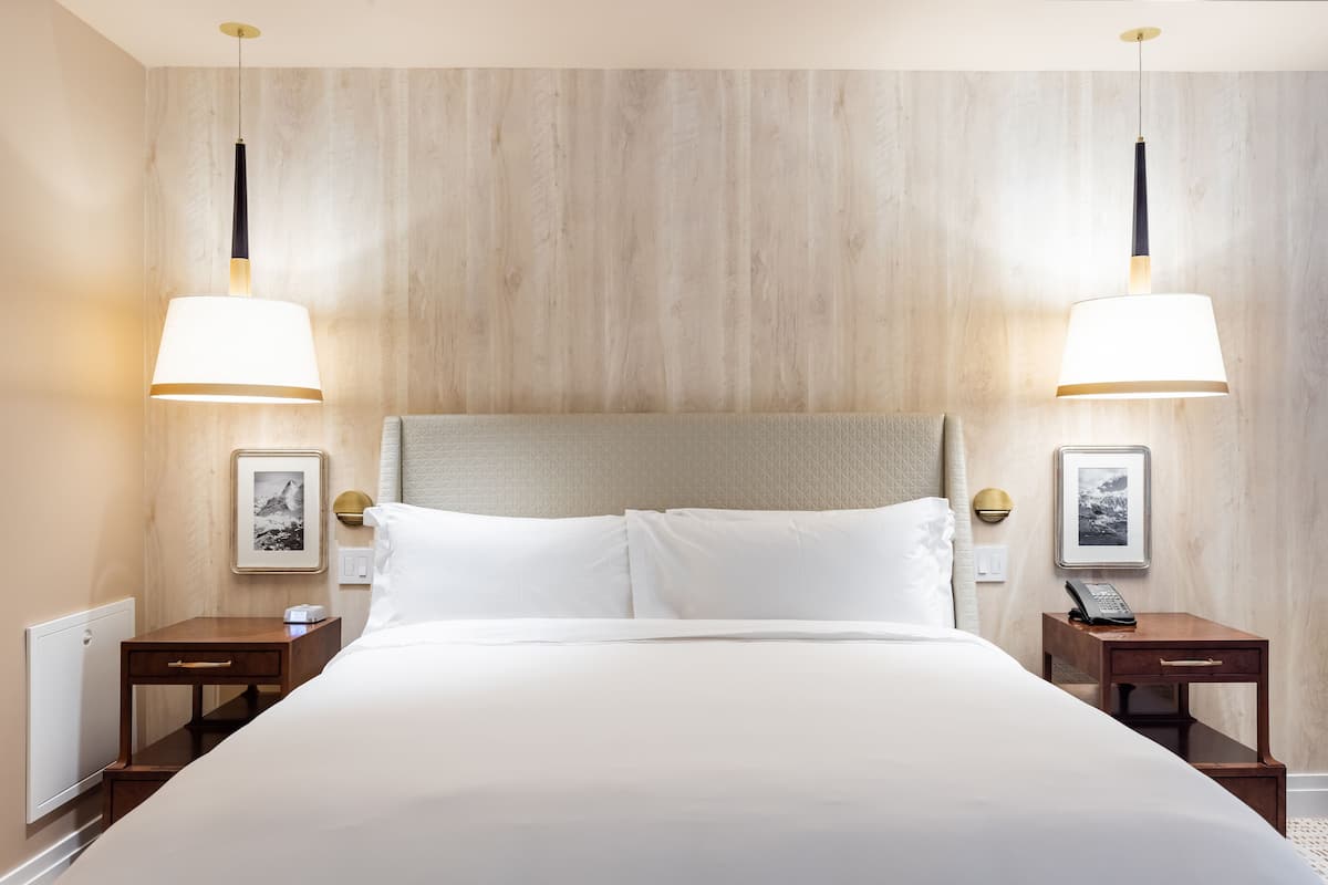 Kamer, 1 kingsize bed (Goldener) | 3 slaapkamers, luxe beddengoed, donzen dekbedden, pillowtop-bedden