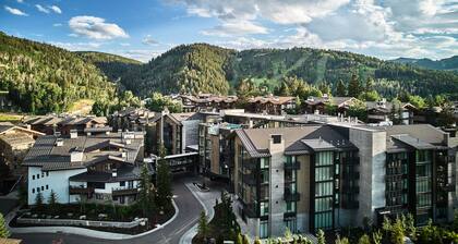 Goldener Hirsch, Auberge Collection