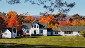Exterior - The Normaway Inn (Margaree Valley)