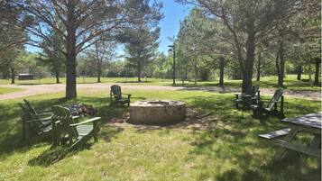 Kawasan BBQ/berkelah