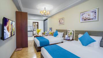 Suite empresarial | 1 habitación, escritorio, cortinas blackout y cunas gratuitas