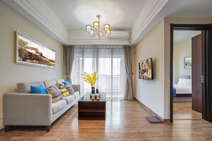 1 habitación, escritorio, cortinas blackout y cunas gratuitas 