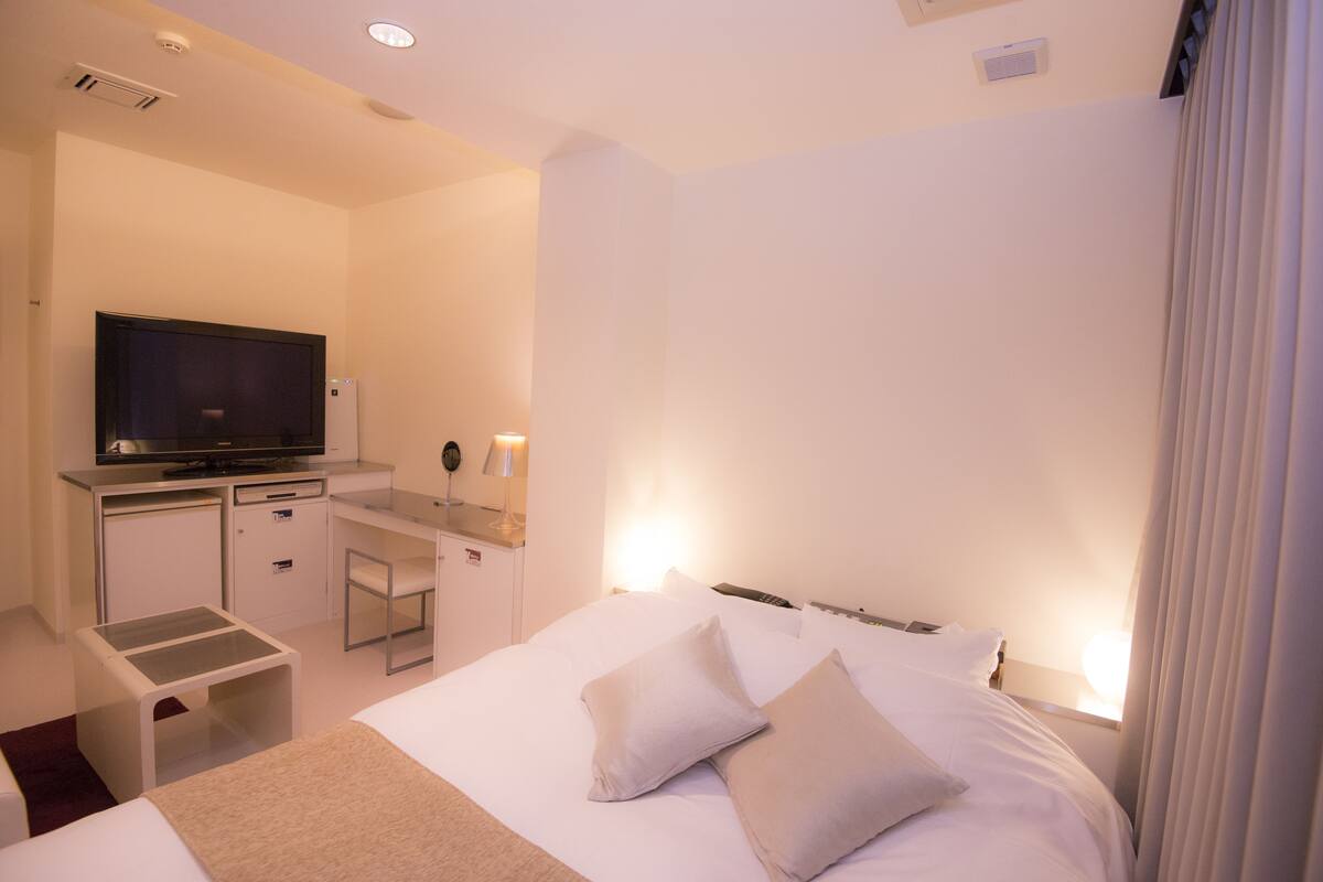 Masa, ücretsiz kablosuz İnternet