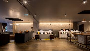 Lobby lounge