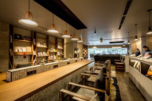 Lobby lounge - Hotel Resol Nagoya (Nagoya)