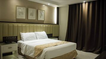 In-room safe, desk, blackout drapes, free WiFi