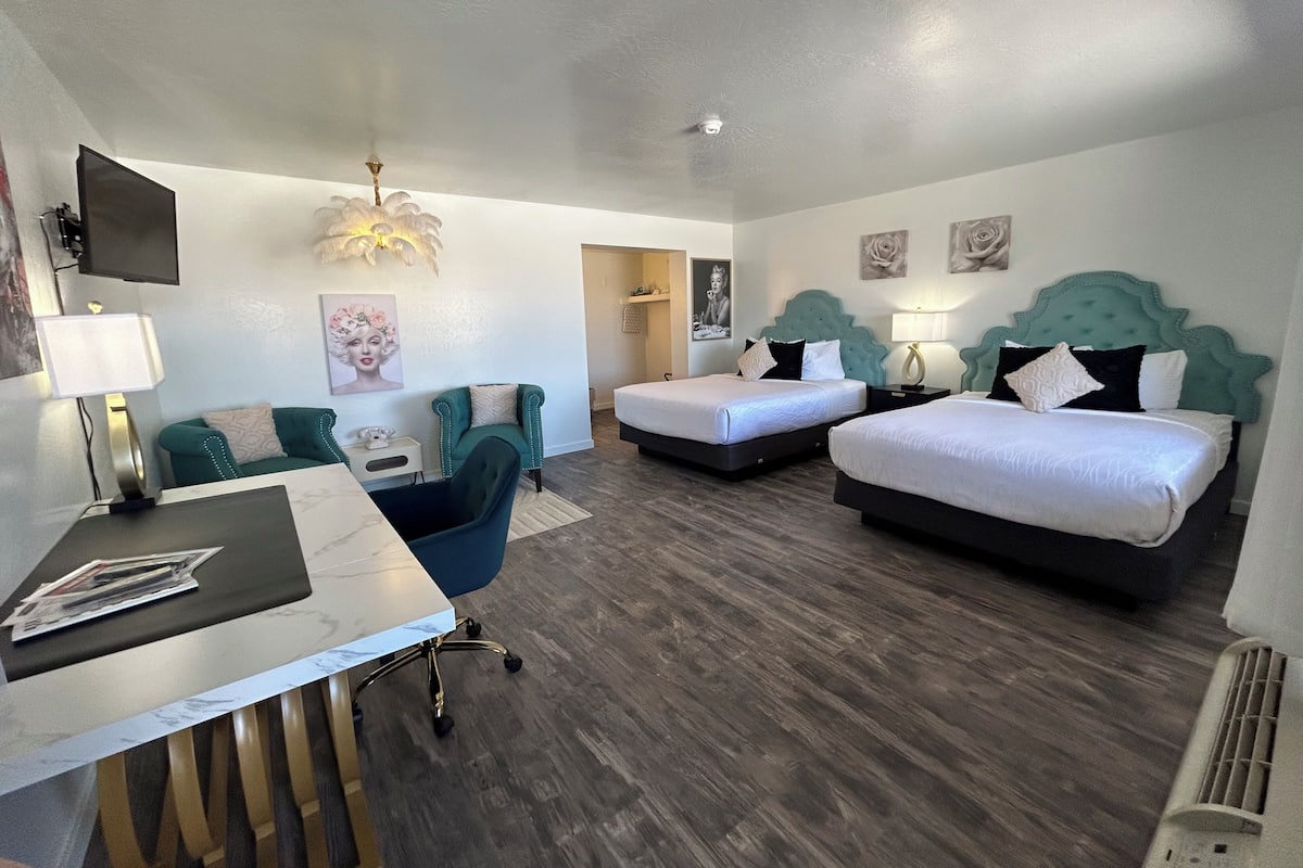 The Monroe | 1 bedroom, free rollaway beds, free WiFi, bed sheets