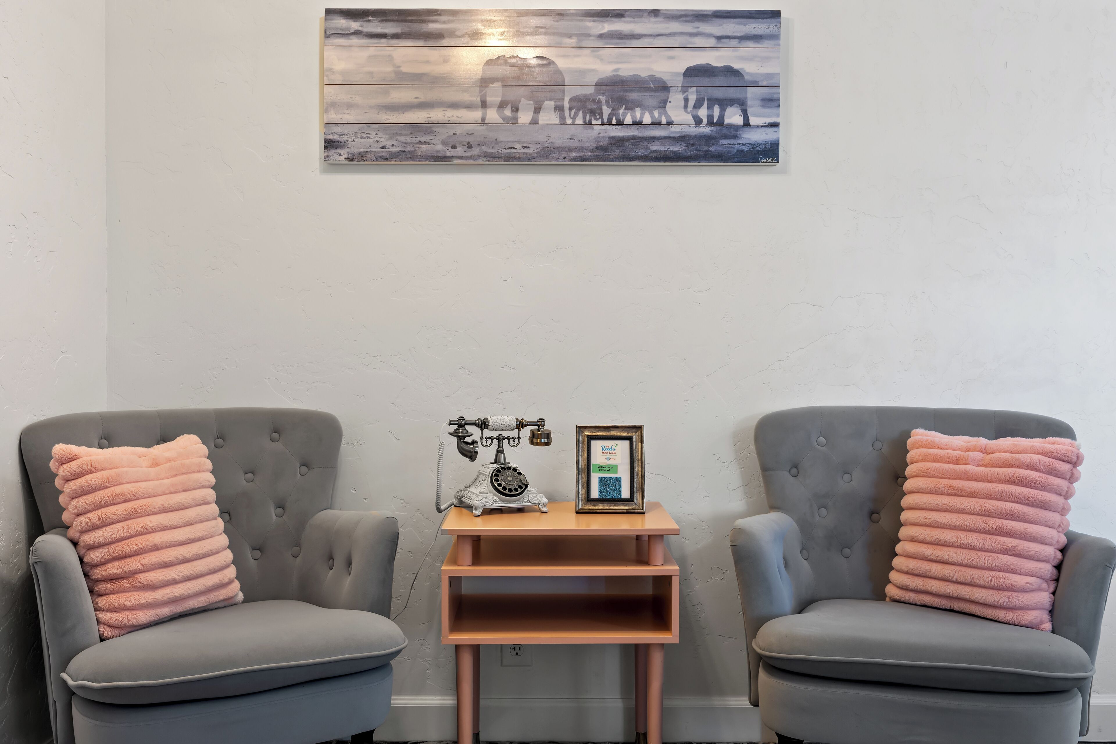 Habitación básica, 2 camas Queen size | Camas extra gratis, wifi gratis y ropa de cama 