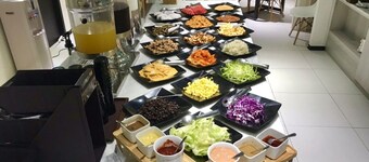 Fairytale YiSu Hot Spring Hotel