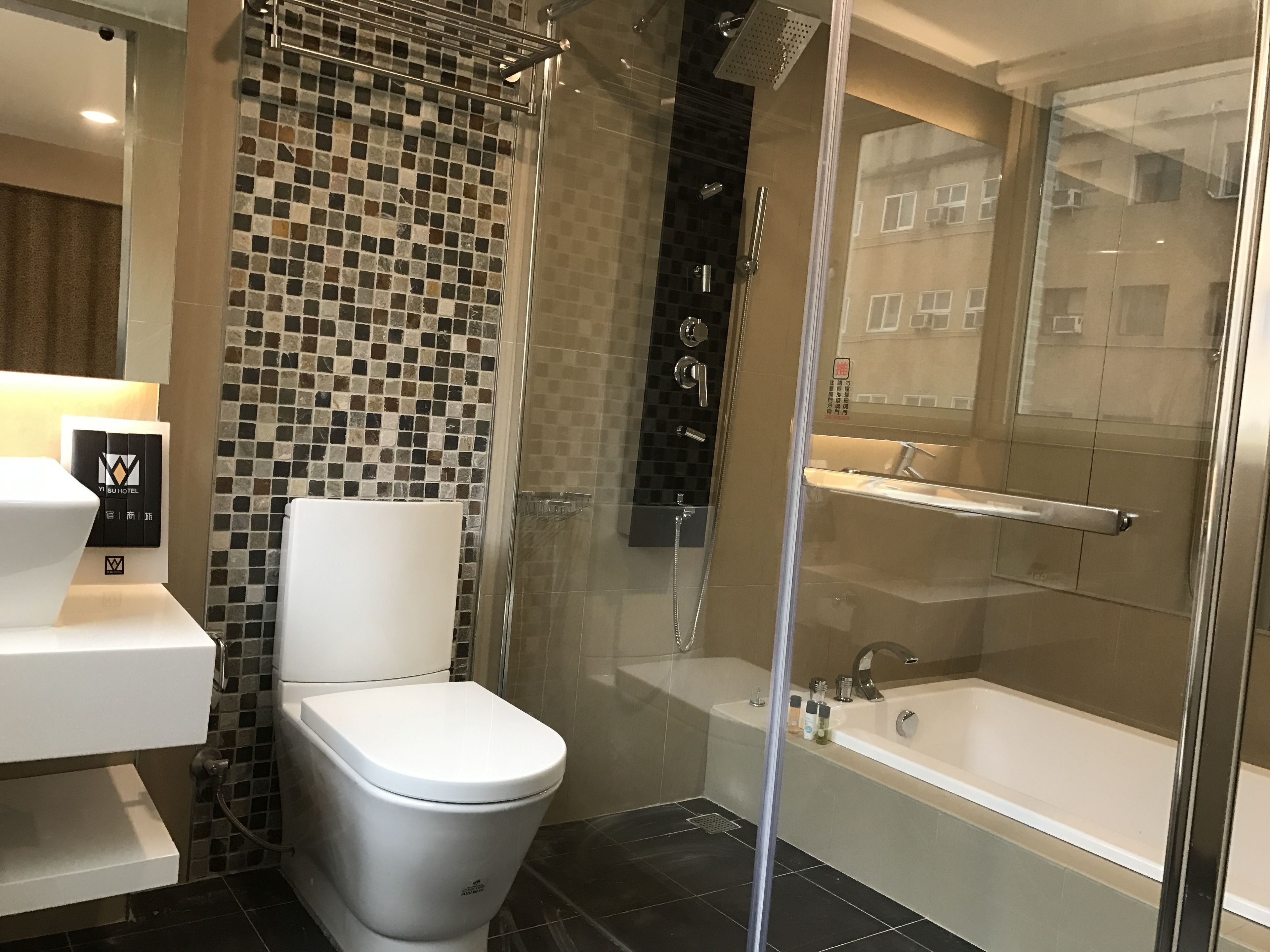 separate bathtub and shower, spring water bathtub