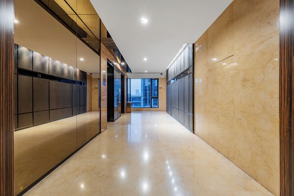 Interior detail - Yicheng Apartment PaZhou Poly World Center (Guangzhou)