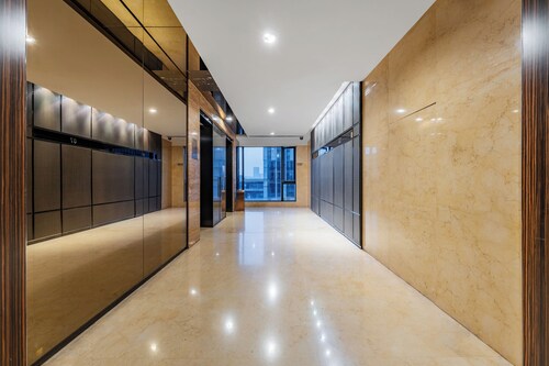 Yicheng Apartment PaZhou Poly World Center