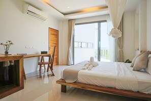 5 Bedrooms Private Pool Villa | In-room safe, individually decorated, individually furnished, desk - Villa Chamnan (Koh Samui)