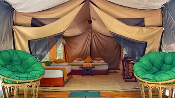 Chambre Double | Bureau, lits pliants/supplémentaires