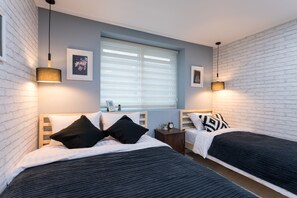 Deluxe Twin Room (Foreigner Only) | Premium bedding, free WiFi, bed sheets - Neat House (Seoul)