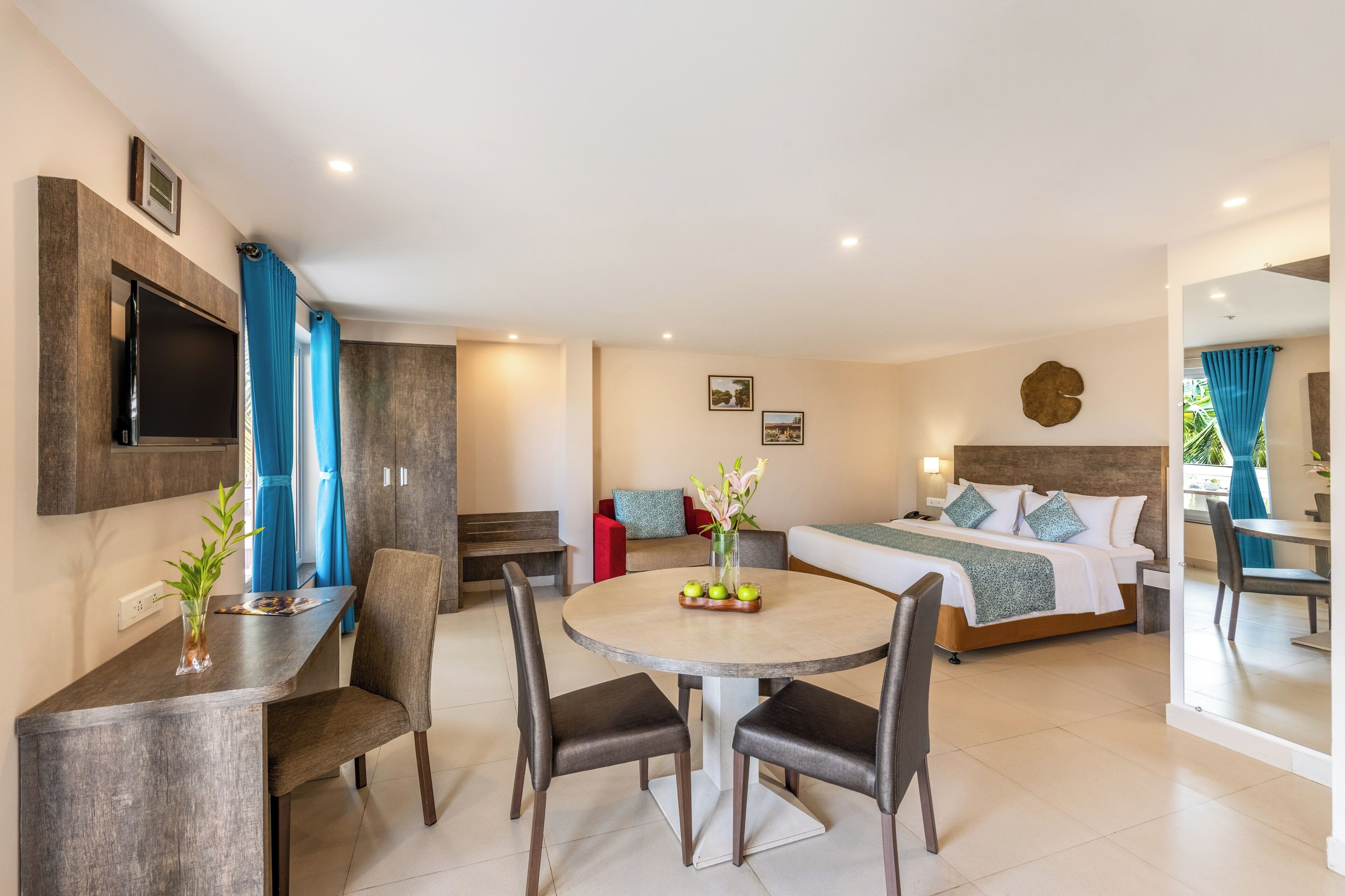 Phòng có thiết kế đặc trưng, ban công | Minibar, két bảo mật tại phòng, bàn, bàn ủi/dụng cụ ủi quần áo 