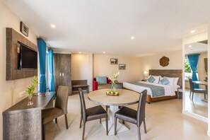 Indulge Room With Balcony | Minibar, in-room safe, desk, iron/ironing board - Sterling Goa Varca (Varca)