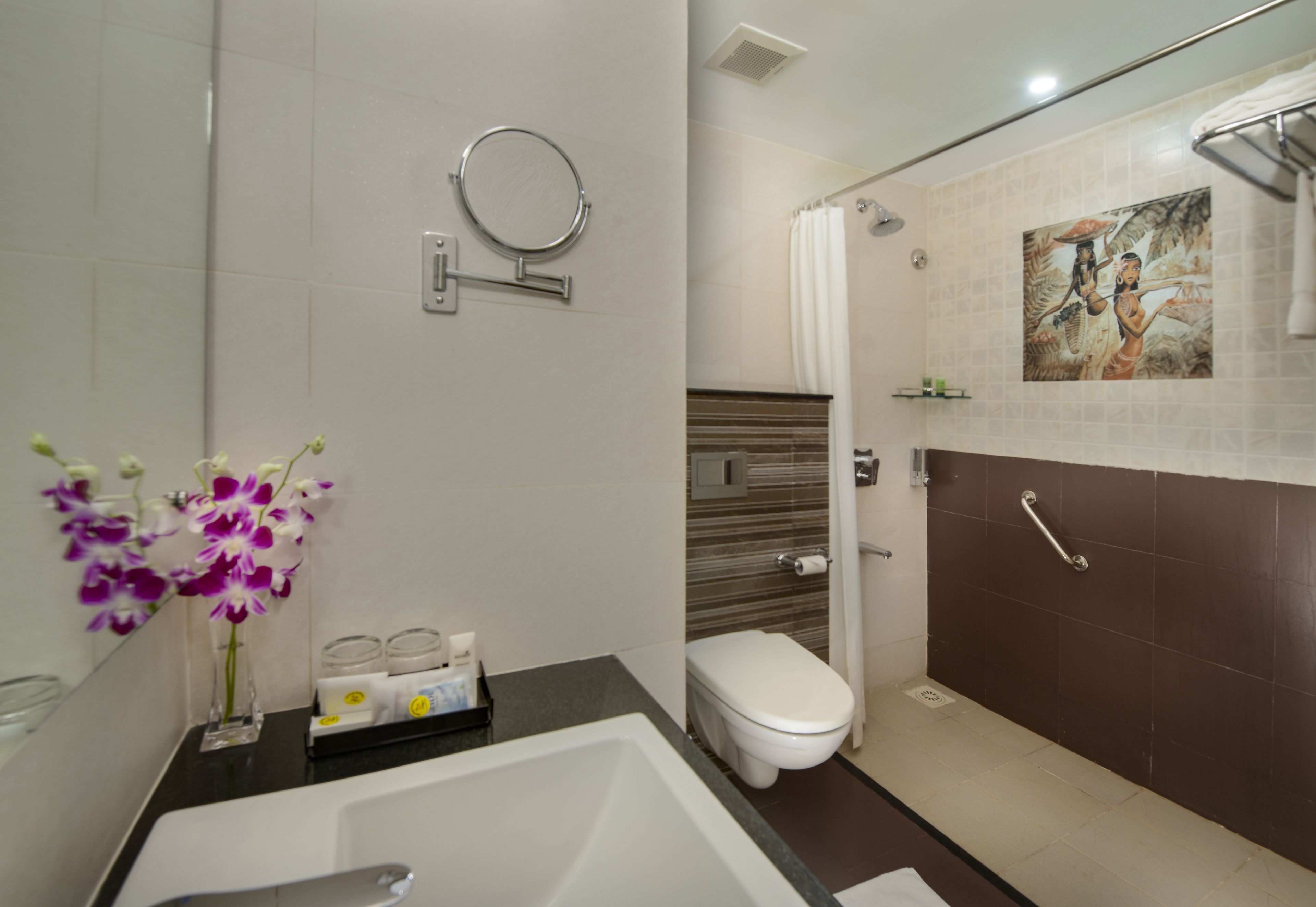 shower, free toiletries, towels