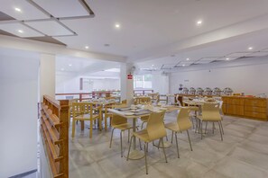 Daily full breakfast (USD 8 per person)