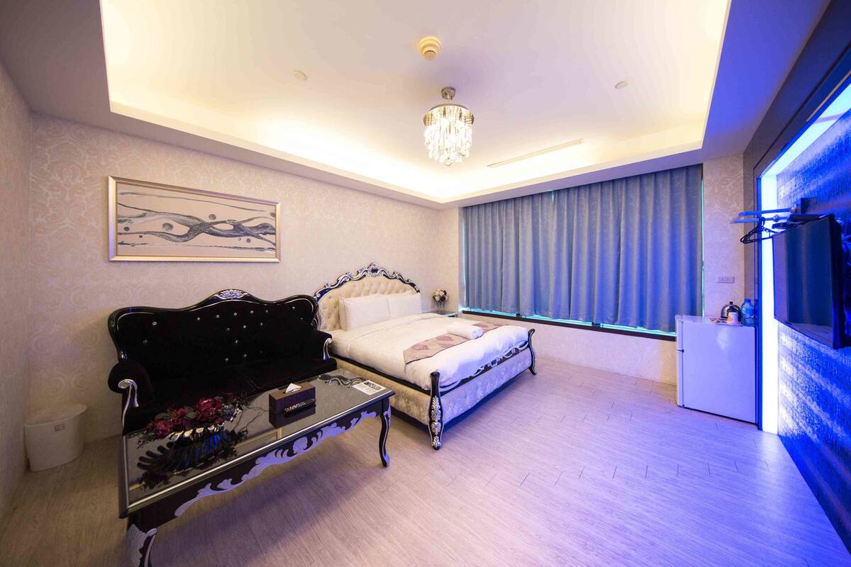 Phòng đôi Tiêu chuẩn | Bộ đồ giường cao cấp, chăn bông, trang trí khác biệt