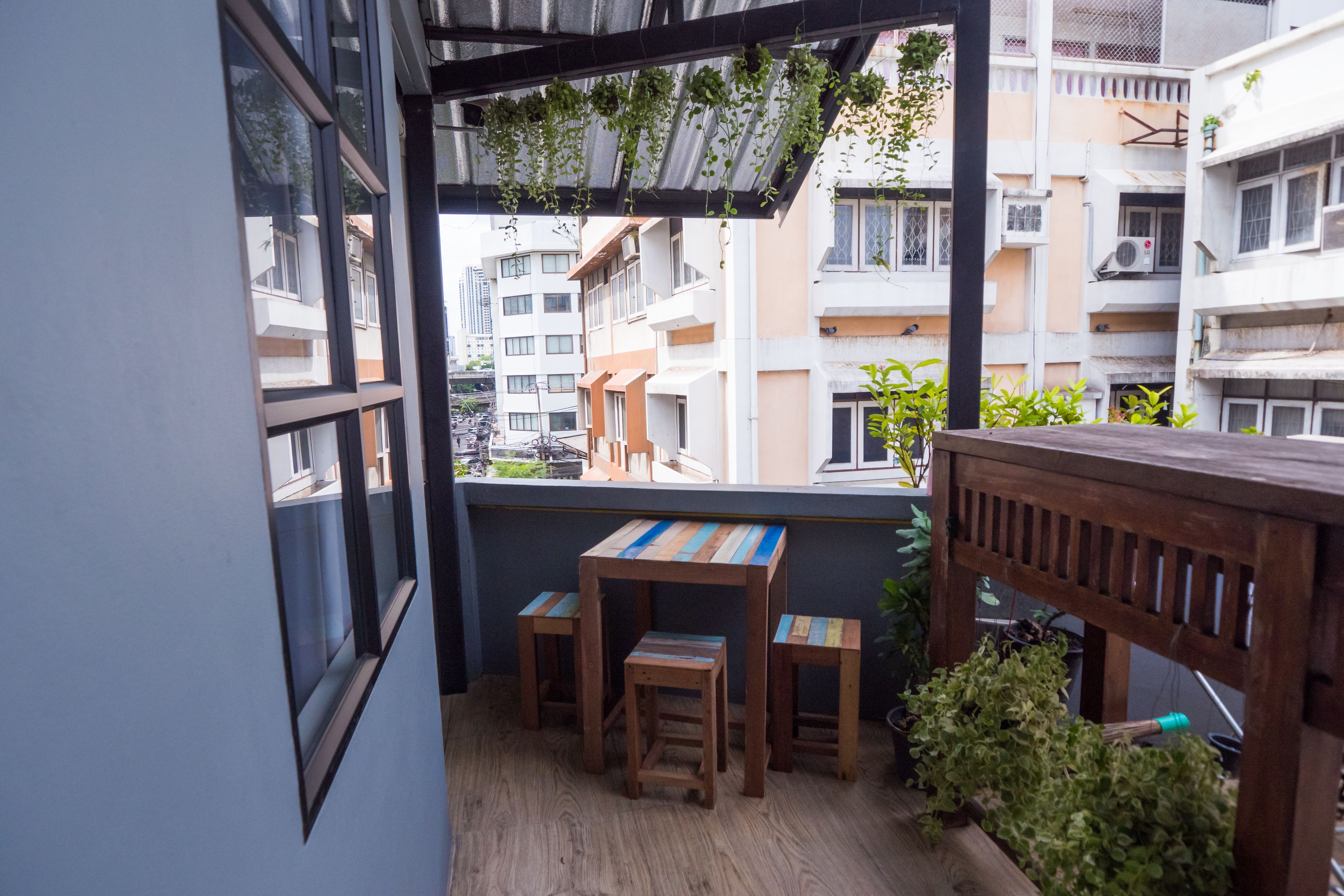 Studio Apartment | Balcony