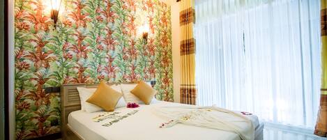 1 bedroom, premium bedding, minibar, in-room safe