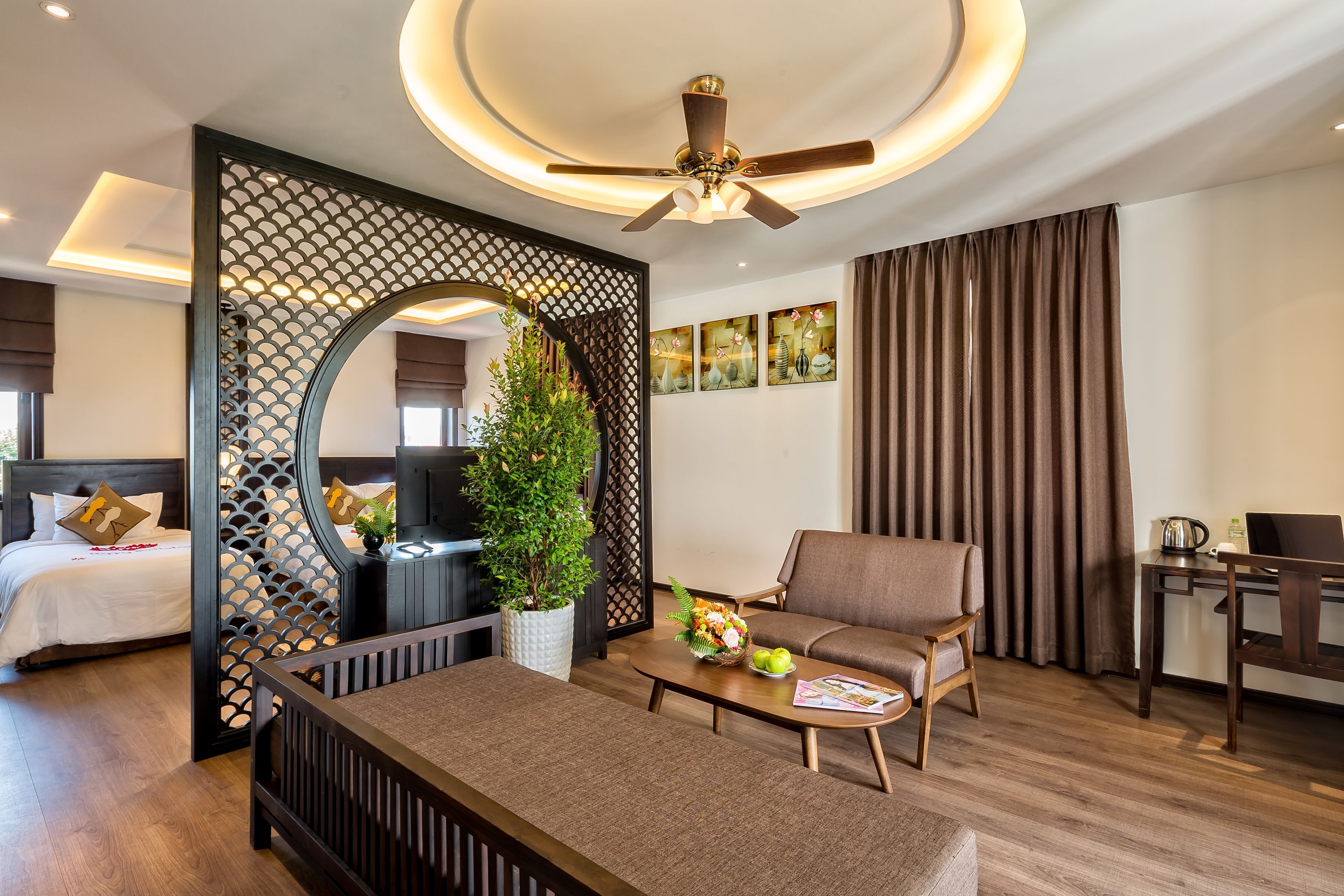 Ropa de cama de alta calidad y minibar 