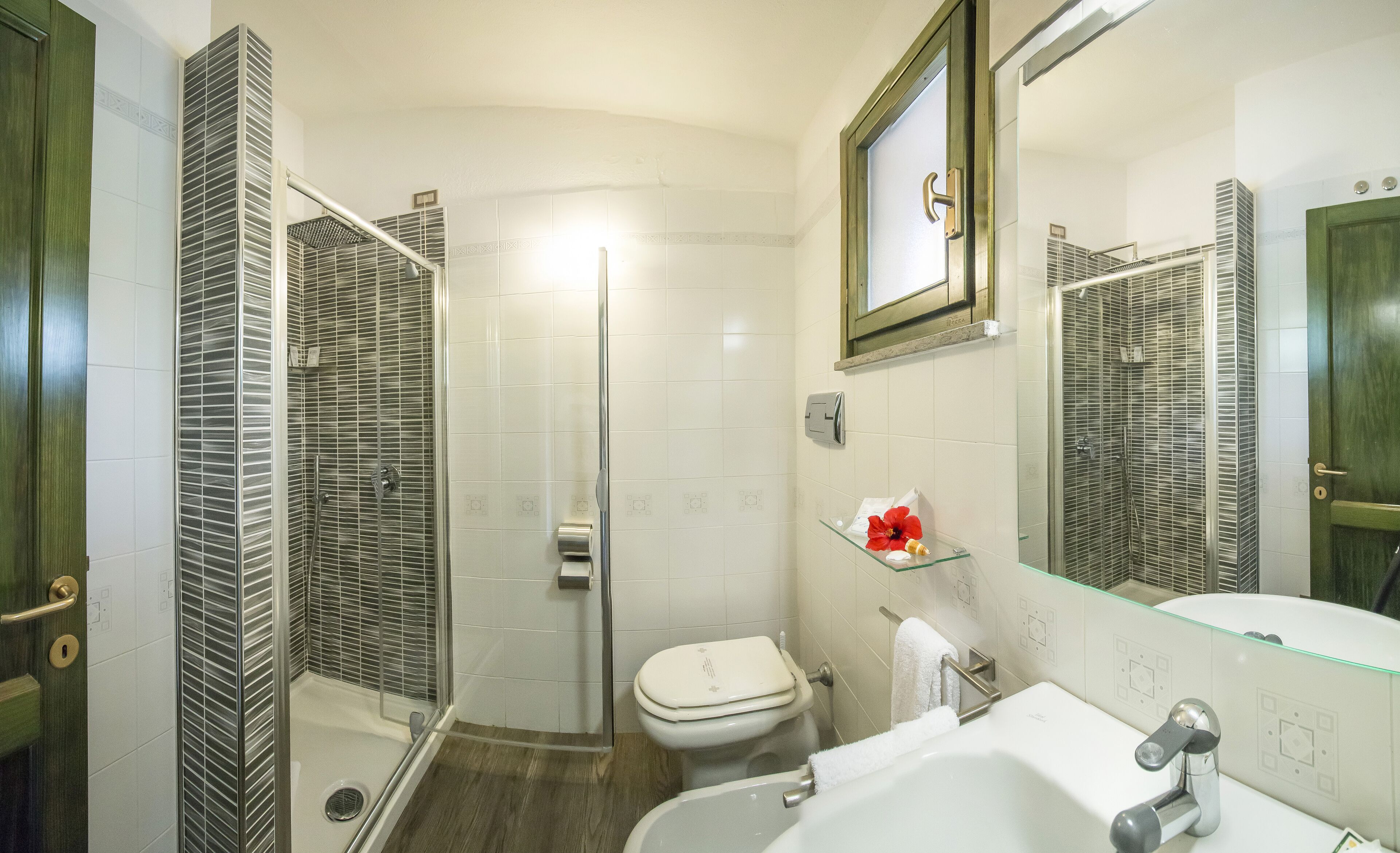 shower, bidet, towels