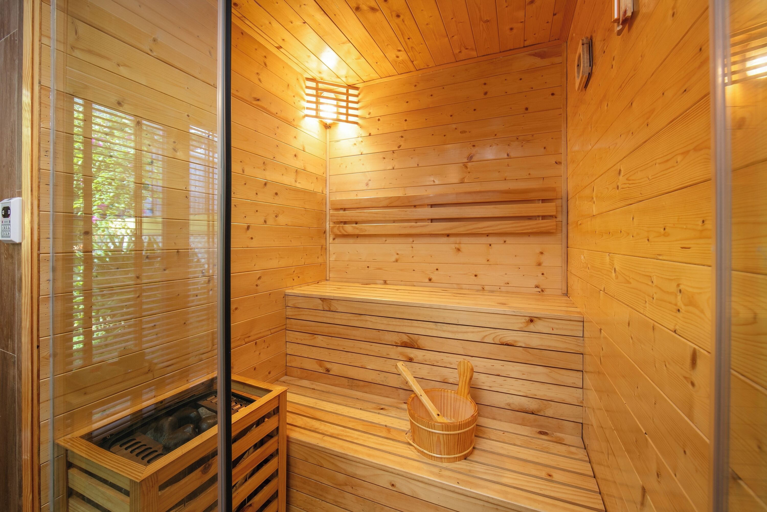 sauna, hot tub, steam room, body treatments, hot stone massages