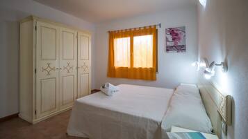 Blackout curtains, cots/infant beds, bed sheets