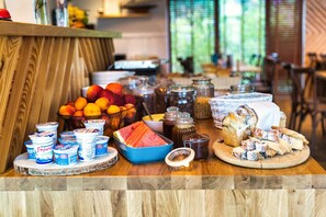 Daily buffet breakfast for a fee - Ostoja Dwa Jeziora (Wegorzewo)