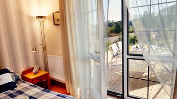 Comfort Apartment | 2 bedrooms, individually decorated, individually furnished, desk