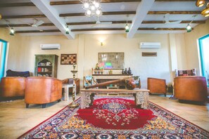 Library - Welcomheritage Ranjit Vilas (Amritsar)