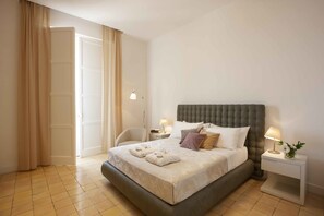 Doppelzimmer, Balkon | Hochwertige Bettwaren, Minibar, Zimmersafe, individuell dekoriert