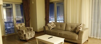 Fly Suites