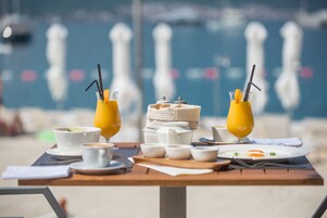 Free daily local cuisine breakfast