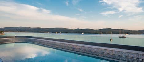 Piscina all'aperto