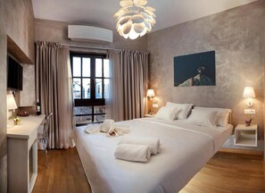 Premium bedding, in-room safe, laptop workspace, blackout curtains - Villa Luna (Trogir)