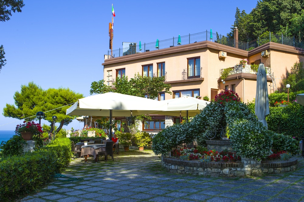 Hotel Internazionale image