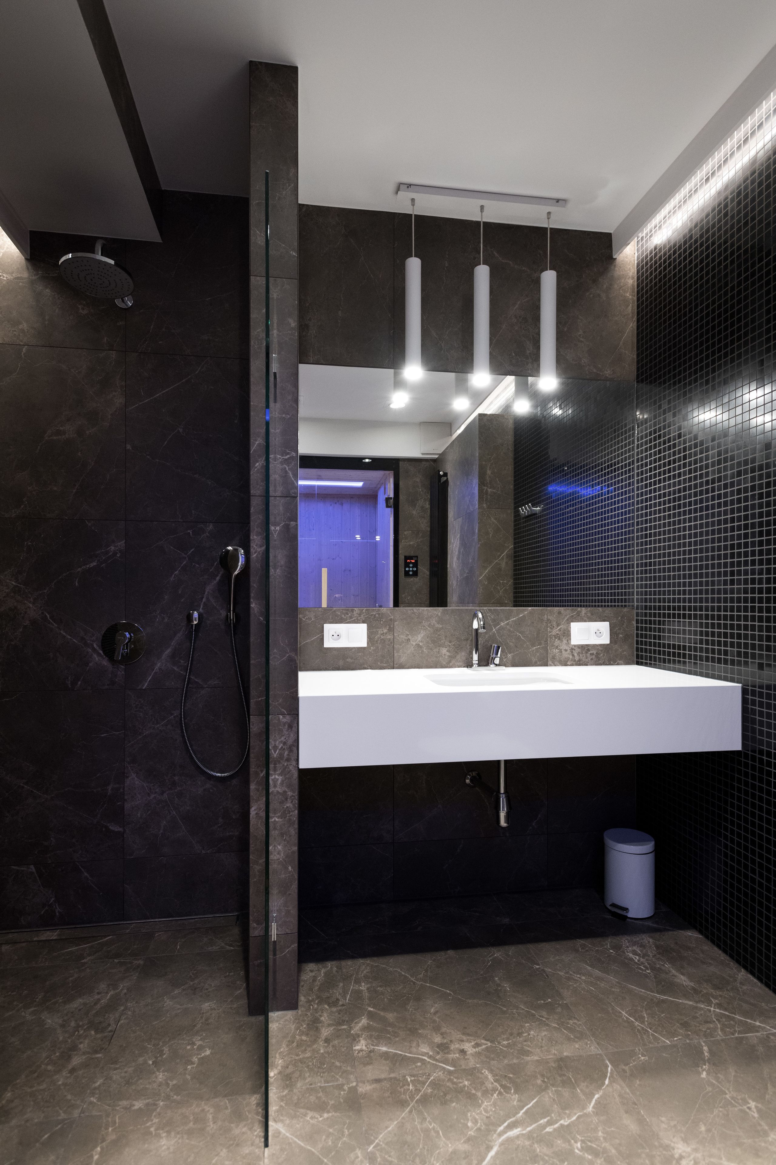 royal apartment, 2 bedrooms, sauna, garden view | bathroom | shower, rainfall showerhead, free toiletries, hair dryer