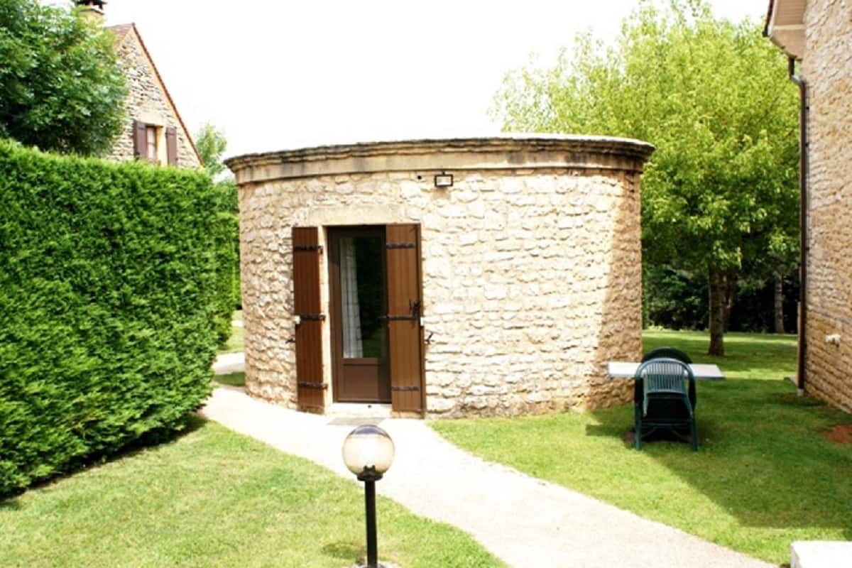 Studio | Garden view