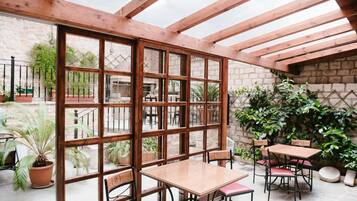 Lunch and dinner served, Greek cuisine