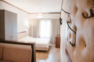1 habitación, minibar, caja de seguridad en la habitación y escritorio 