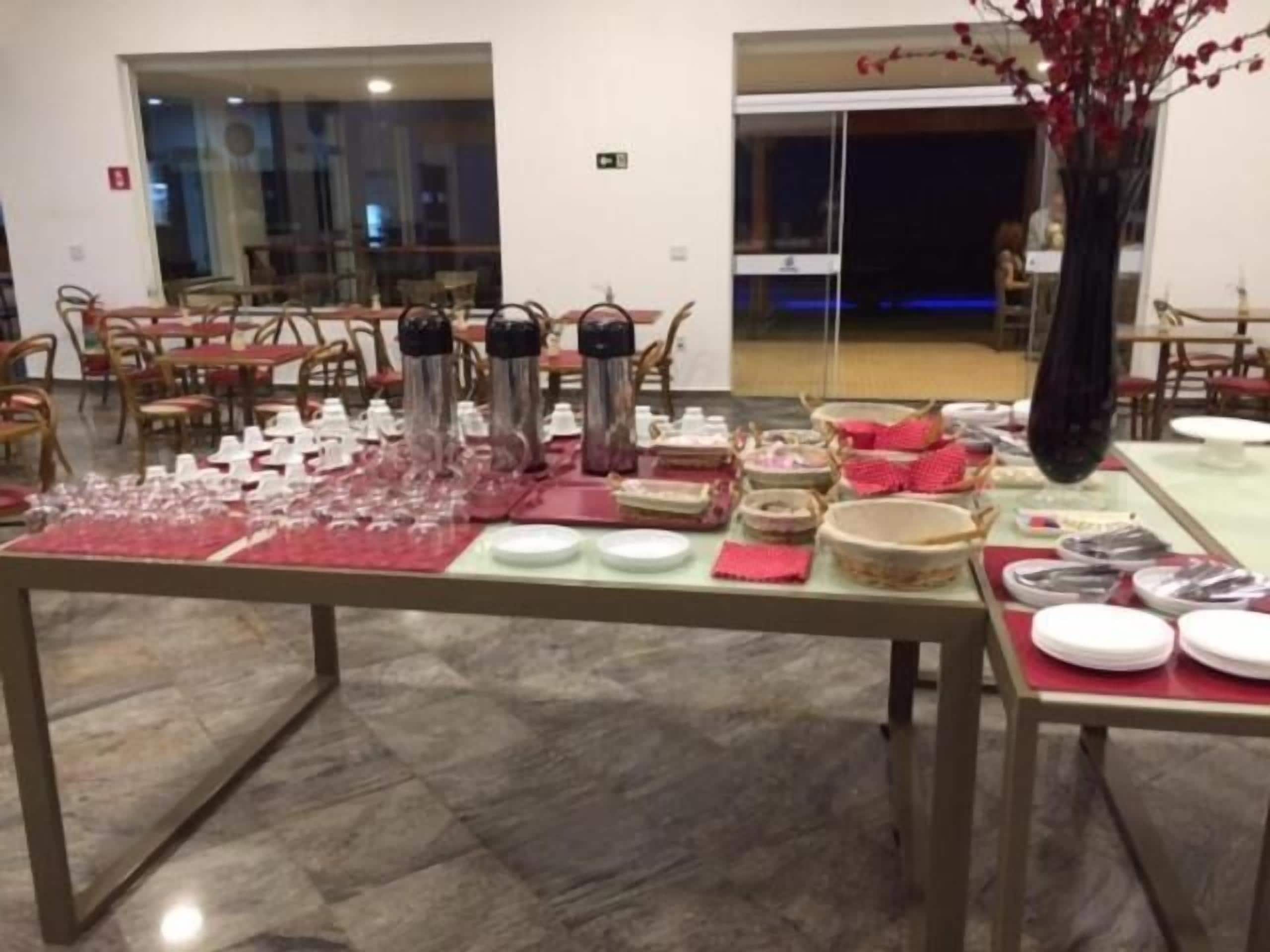 lunch and dinner served, brazilian cuisine