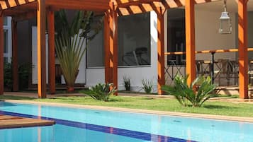 Piscina all'aperto