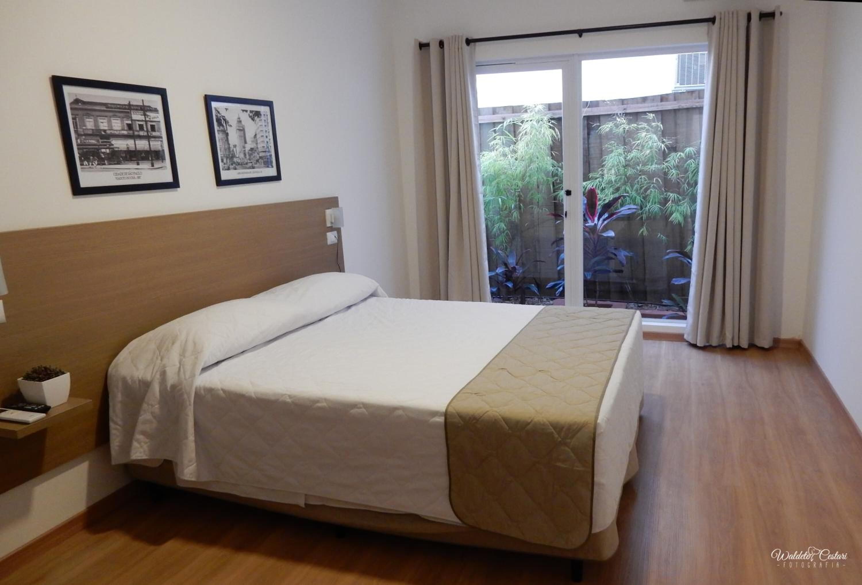 minibar, in-room safe, desk, free wifi