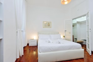 Apartment, 2 Bedrooms | 2 bedrooms, desk, iron/ironing board, cots/infant beds - Cozy Cavour - My Extra Home (Rome)